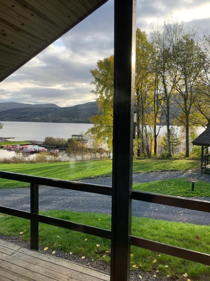 Milton Bay Luxury Lodge Wrapped In Exceptional Scenery Morenish Экстерьер фото