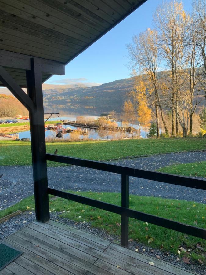 Milton Bay Luxury Lodge Wrapped In Exceptional Scenery Morenish Экстерьер фото
